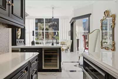 21 E Huron Street #706, Chicago, IL 60611 - Photo 24