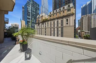21 E Huron St, Chicago, IL 60611 - Photo 12