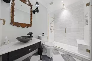 21 E Huron St, Chicago, IL 60611 - Photo 36