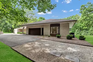 4 Far Hills Rd, Barrington Hills, IL 60010 - Photo 8