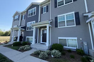 2509 Bella Dr, Pingree Grove, IL 60140 - Photo 1