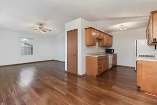 101 A S State St, Danvers, IL 61732 - Photo 10
