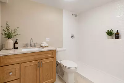 130 W Ellis Avenue, Libertyville, IL 60048 - Photo 24