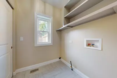 130 W Ellis Avenue, Libertyville, IL 60048 - Photo 20