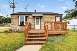 302 Harlem Rd, Machesney Park, IL 61115 - Photo 1