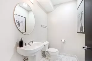565 W Quincy St, Chicago, IL 60661 - Photo 14