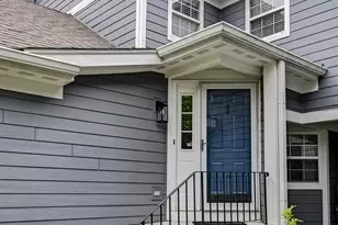 1133 Bristol Ct, Glendale Heights, IL 60139 - Photo 2