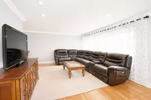 554 Patton Dr, Buffalo Grove, IL 60089 - Photo 20