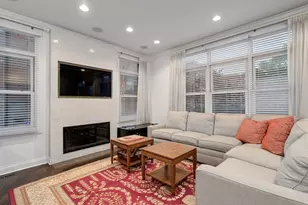 1456 S Emerald Ave, Chicago, IL 60607 - Photo 10