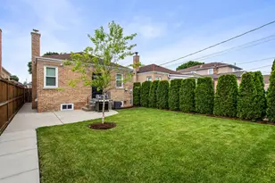 7254 N Osceola Ave, Chicago, IL 60631 - Photo 10