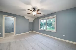 605 Thornwood Dr, Naperville, IL 60540 - Photo 32
