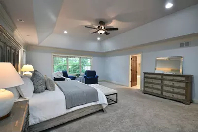 605 Thornwood Drive, Naperville, IL 60540 - Photo 24