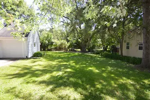 8412 Wium St, Cary, IL 60013 - Photo 12