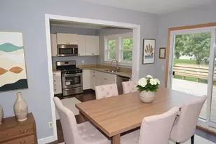 8412 Wium St, Cary, IL 60013 - Photo 18