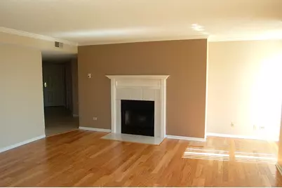 511 Aurora Avenue #418, Naperville, IL 60540 - Photo 4