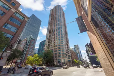400 N Lasalle Street #1709, Chicago, IL 60654 - Photo 1