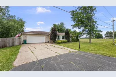 10009 Wolf Road, Geneseo, IL 61254 - Photo 2