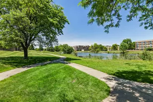 1806 Hemlock Pl, Schaumburg, IL 60173 - Photo 16