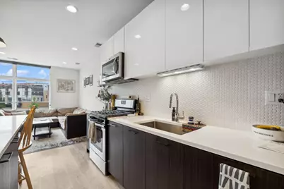 713 N Milwaukee Avenue #302, Chicago, IL 60642 - Photo 4