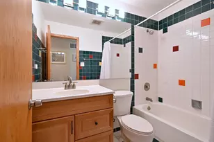 2350 N Sayre Ave, Chicago, IL 60707 - Photo 16