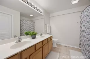 2826 Peachtree Cir, Aurora, IL 60502 - Photo 12