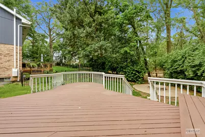 2340 Ridgewood Road, Lisle, IL 60532 - Photo 40