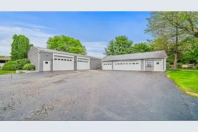 2912 Woodlawn Road, Sterling, IL 61081 - Photo 8