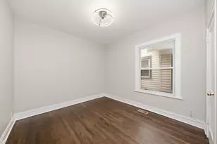 10742 S Prairie Ave, Chicago, IL 60628 - Photo 8
