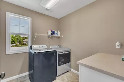 5922 Valley Drive, Bettendorf, IA 52722 - Photo 38