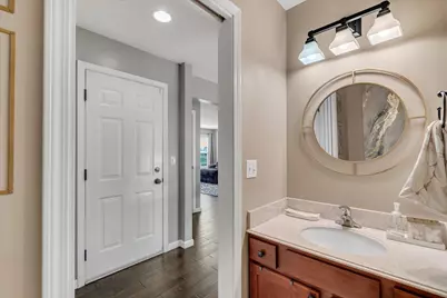 5922 Valley Drive, Bettendorf, IA 52722 - Photo 24