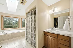 5121 Tall Oaks Dr, Ringwood, IL 60072 - Photo 20