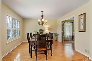 1090 Winding Glen Ct, Carol Stream, IL 60188 - Photo 8