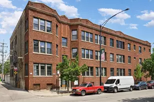 1310 W Montrose Ave, Chicago, IL 60613 - Photo 18