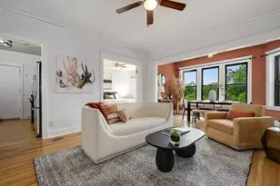 1310 W Montrose Ave, Chicago, IL 60613 - Photo 6