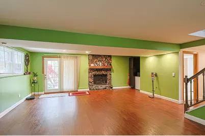 9012 Swanson Road, Lake in the Hills, IL 60156 - Photo 36