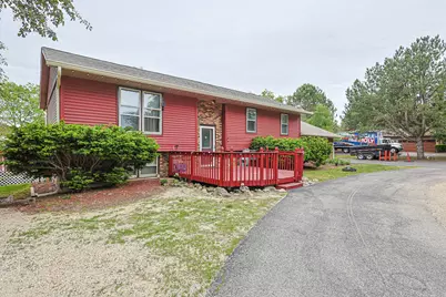 9012 Swanson Road, Lake in the Hills, IL 60156 - Photo 4