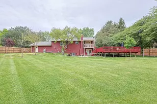 9012 Swanson Rd, Lake in the Hills, IL 60156 - Photo 20