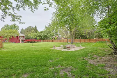 9012 Swanson Road, Lake in the Hills, IL 60156 - Photo 18
