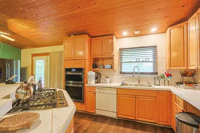 9012 Swanson Road, Lake in the Hills, IL 60156 - Photo 28