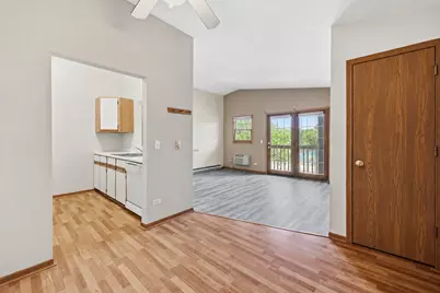 330 Leah Lane #3B, Woodstock, IL 60098 - Photo 2