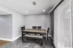 9448 N Oak Ave, Des Plaines, IL 60016 - Photo 16