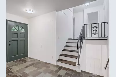 229 S Milton Avenue, Glen Ellyn, IL 60137 - Photo 2