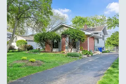 229 S Milton Avenue, Glen Ellyn, IL 60137 - Photo 1