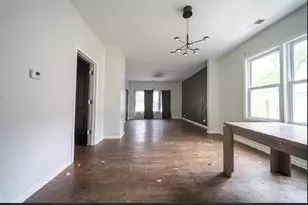 8942 S Baltimore Ave, Chicago, IL 60617 - Photo 10