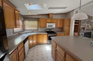 923 Apple Ln, Manteno, IL 60950 - Photo 18