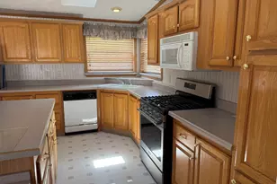 923 Apple Ln, Manteno, IL 60950 - Photo 16