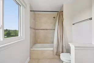 254 W Holly Ct, Round Lake, IL 60073 - Photo 24