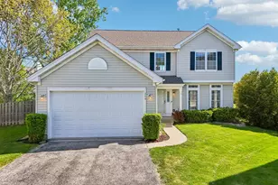 254 W Holly Ct, Round Lake, IL 60073 - Photo 1