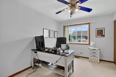 100 Village Creek Drive, Lake in the Hills, IL 60156 - Photo 26