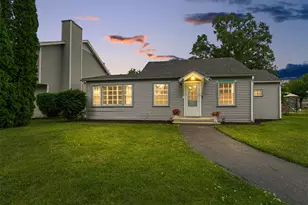 36889 N Oakwood Dr, Lake Villa, IL 60046 - Photo 1